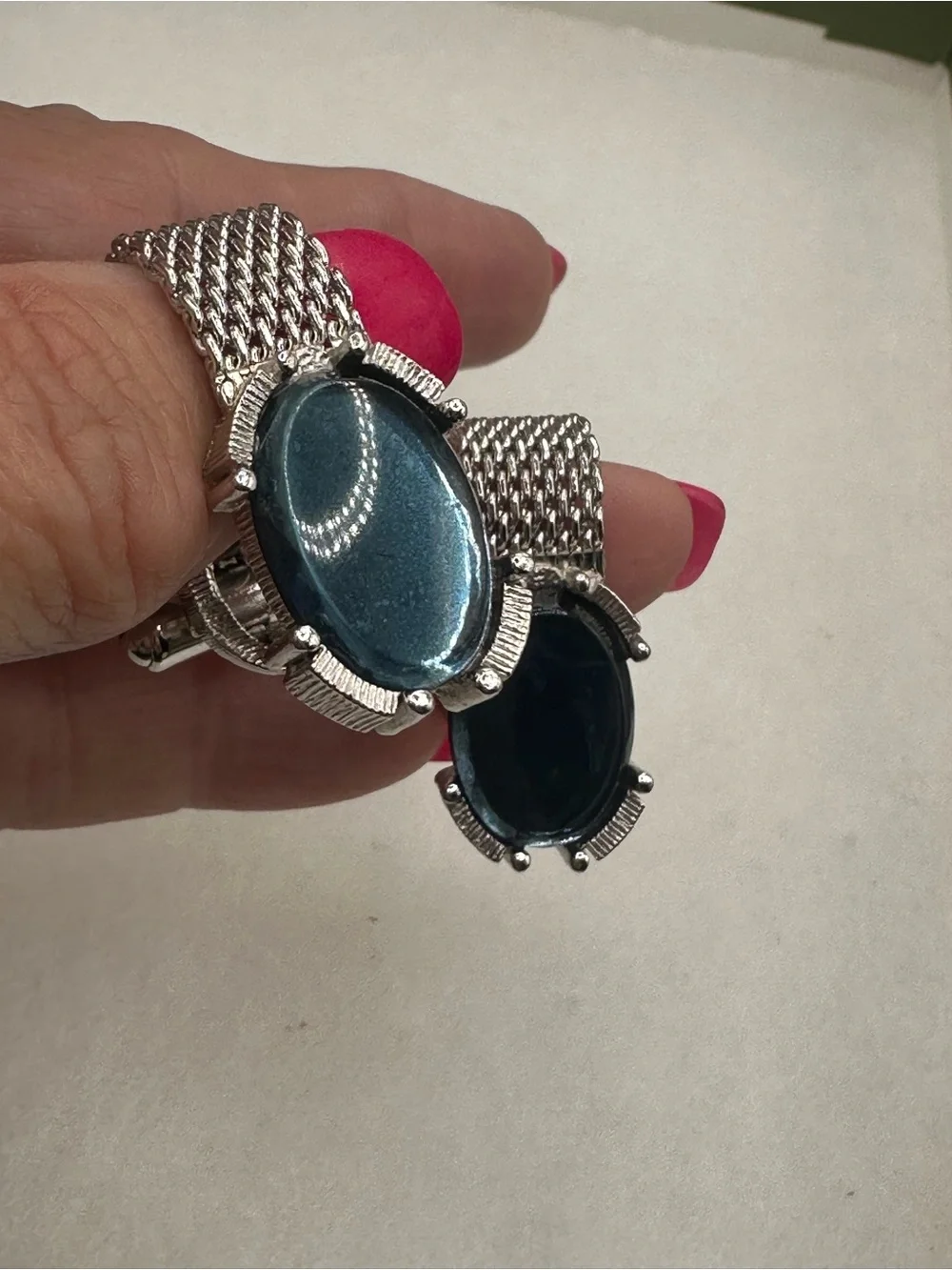 Vtg 1960s Swank Blue Oval Glass Silver Tone Wrap Around Mesh Cufflinks